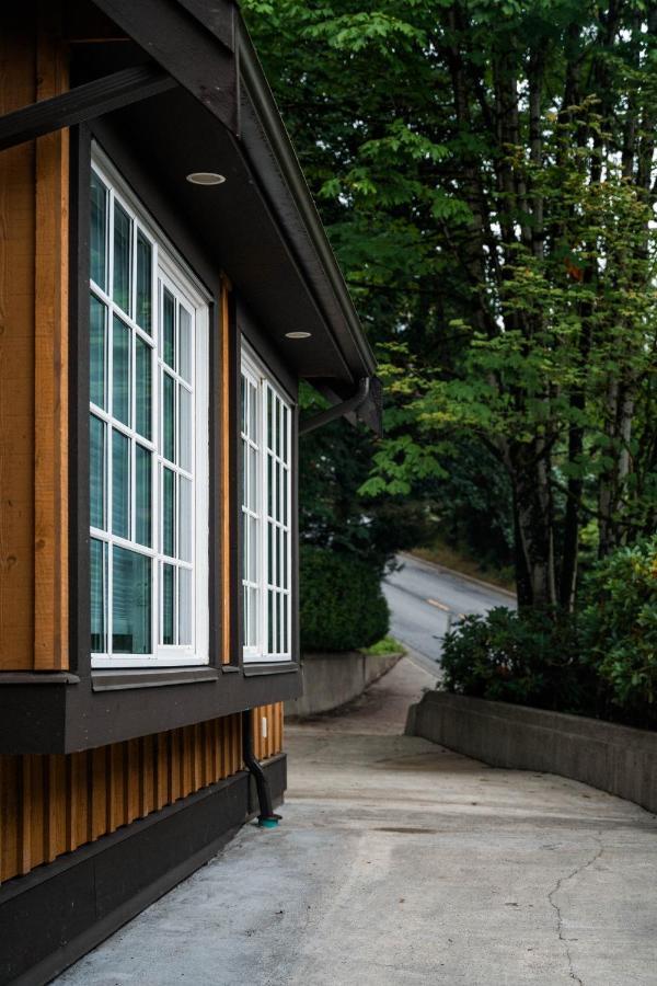 Private Mountainside Home Chilliwack Exterior photo
